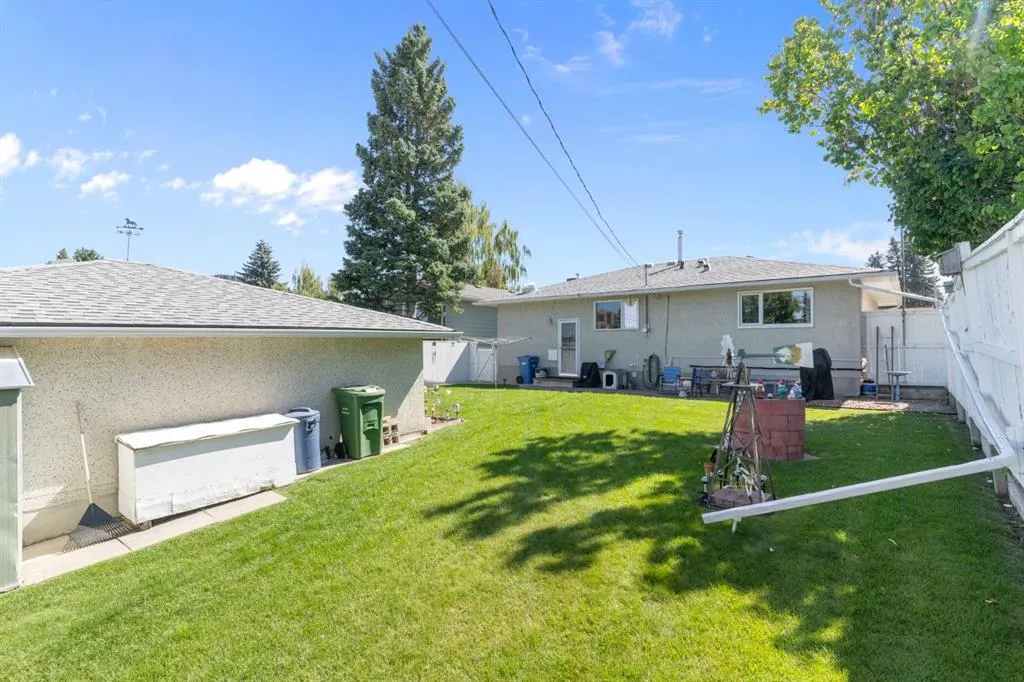 10535 Shillington Crescent SW