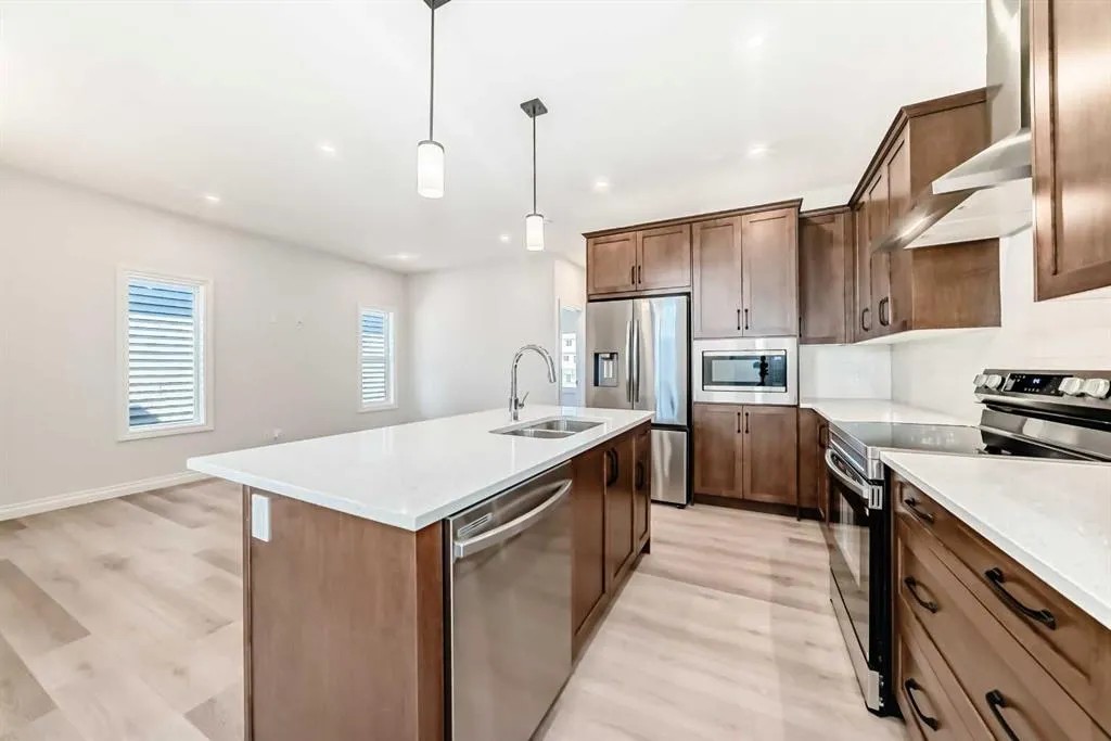 66 Homestead Common NE