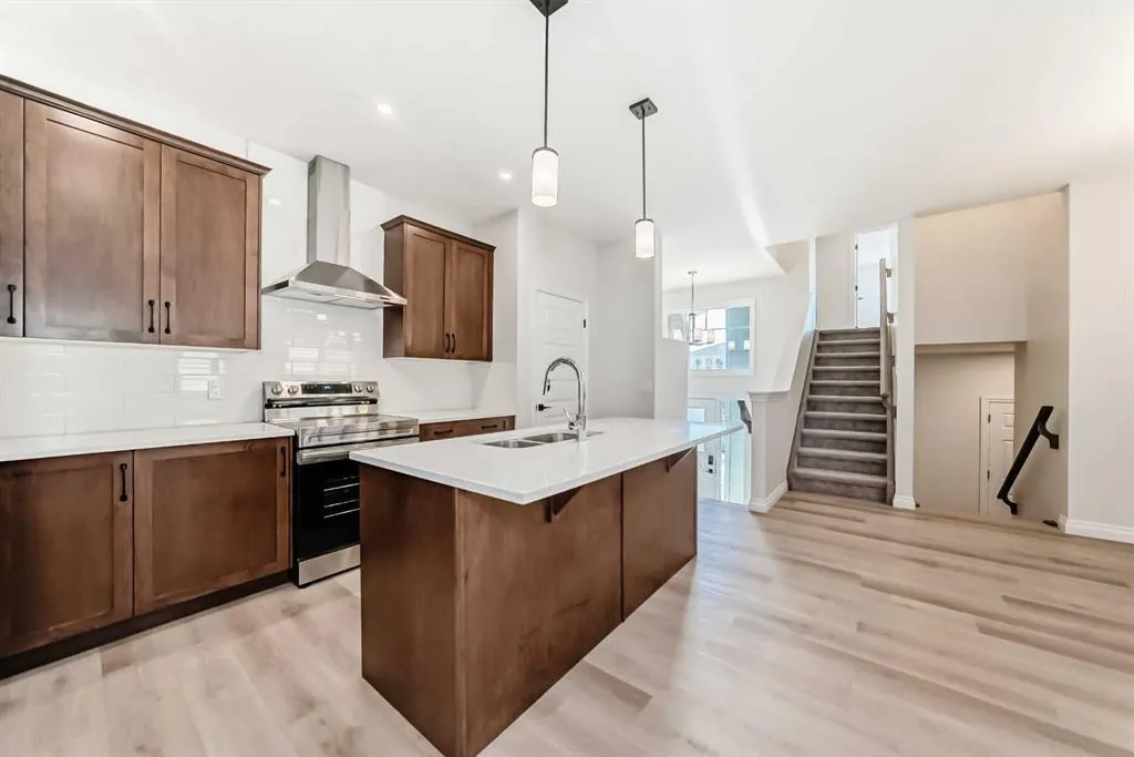 66 Homestead Common NE