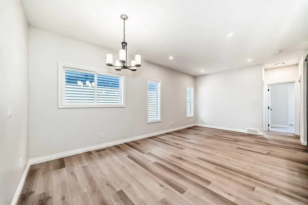 66 Homestead Common NE