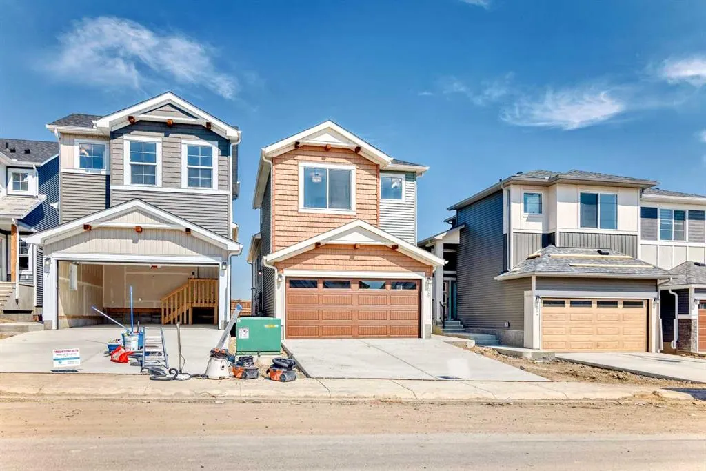 66 Homestead Common NE