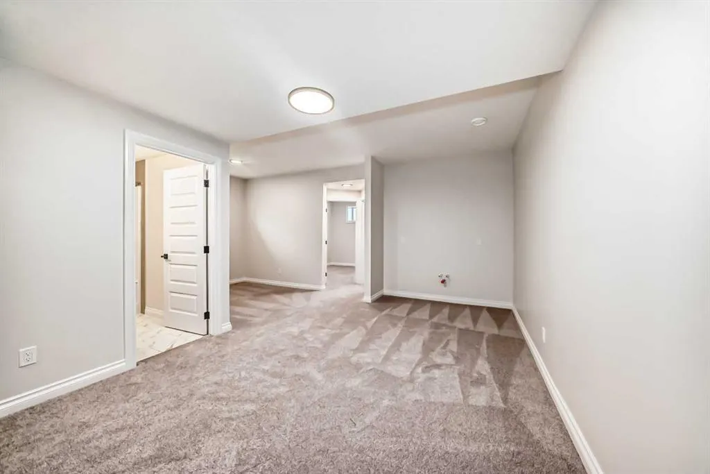 66 Homestead Common NE