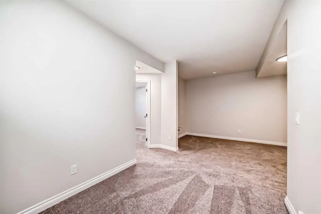 66 Homestead Common NE
