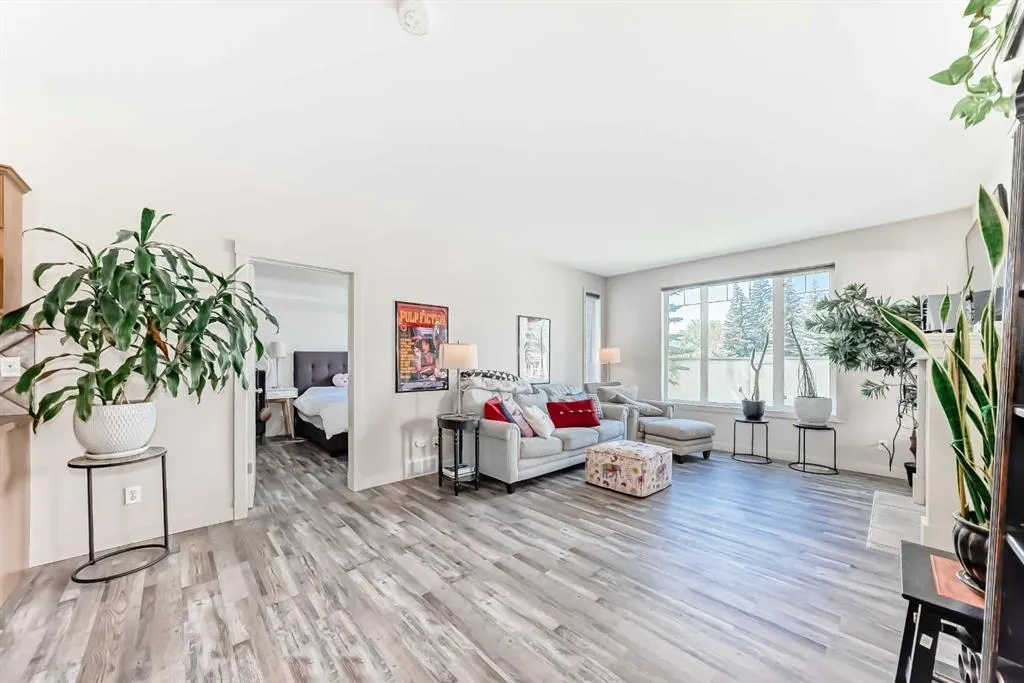 8000 Wentworth Drive SW, #406