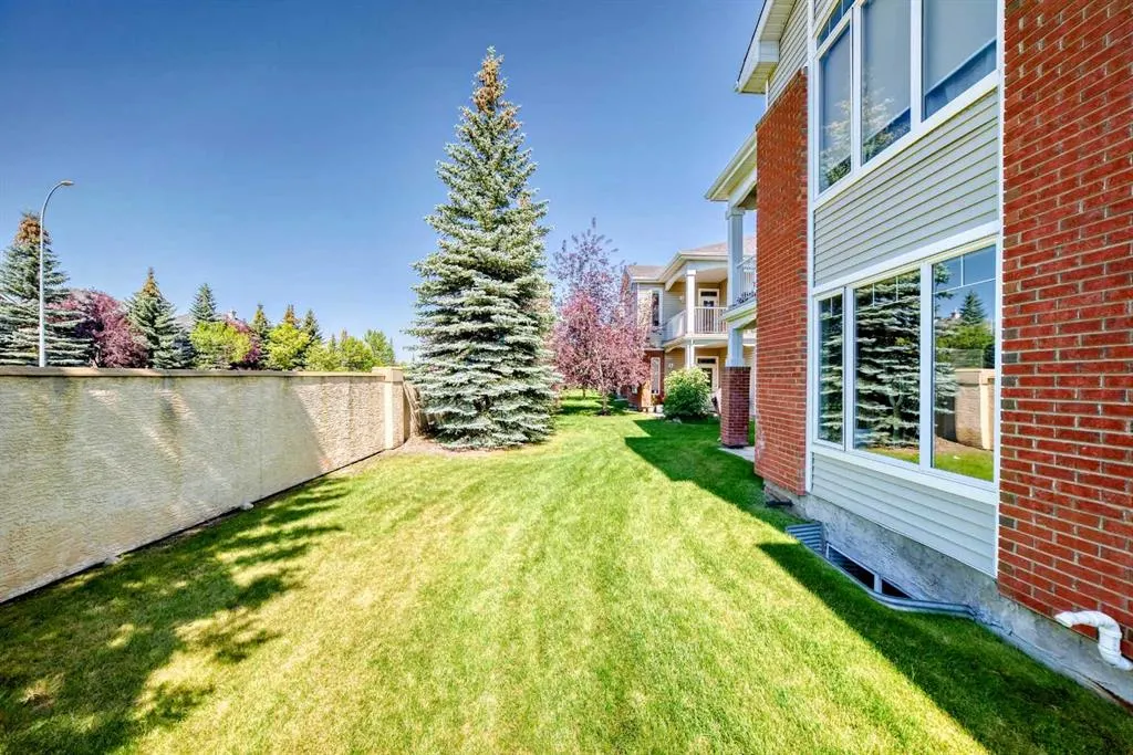 8000 Wentworth Drive SW, #406