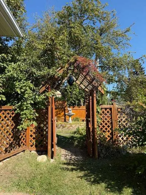 800 Connaught Drive