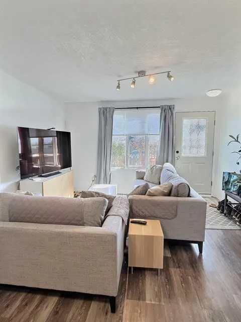 800 Connaught Drive