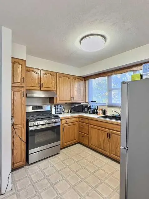 800 Connaught Drive