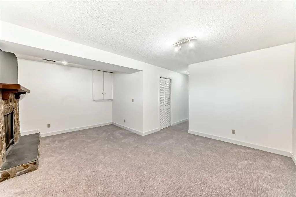 269 Edgepark Boulevard NW