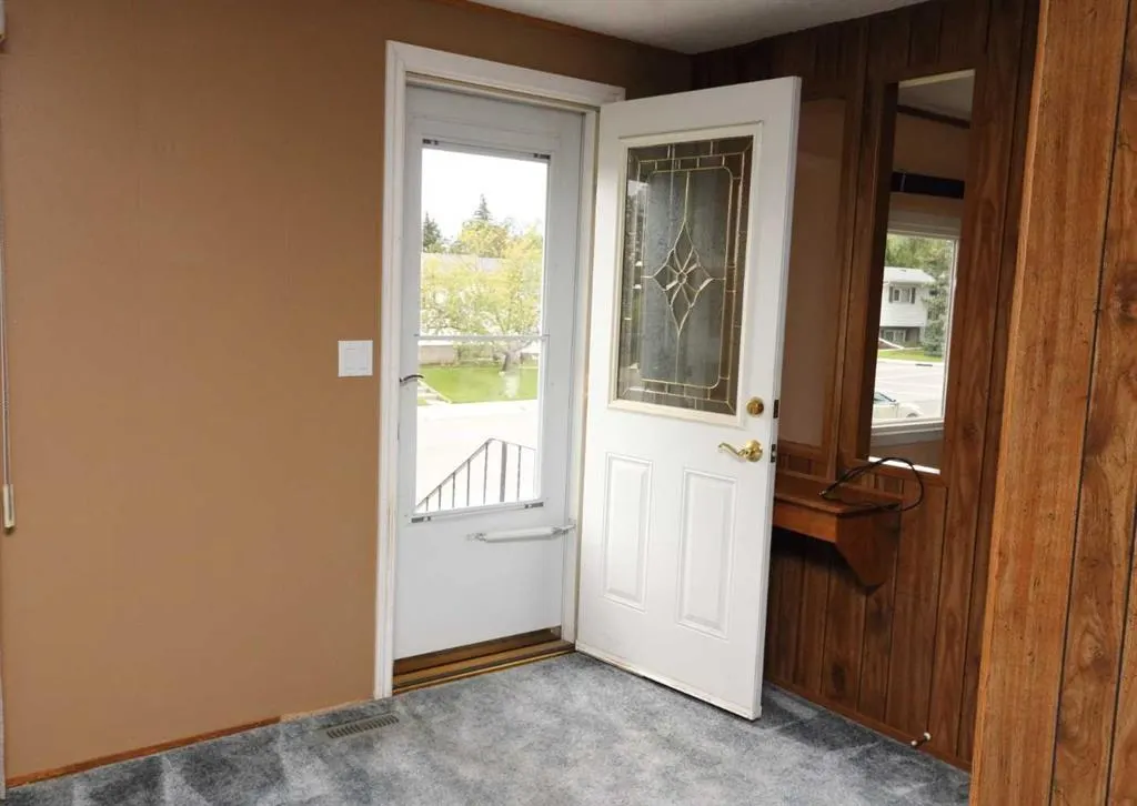 201 Big Springs Drive SE