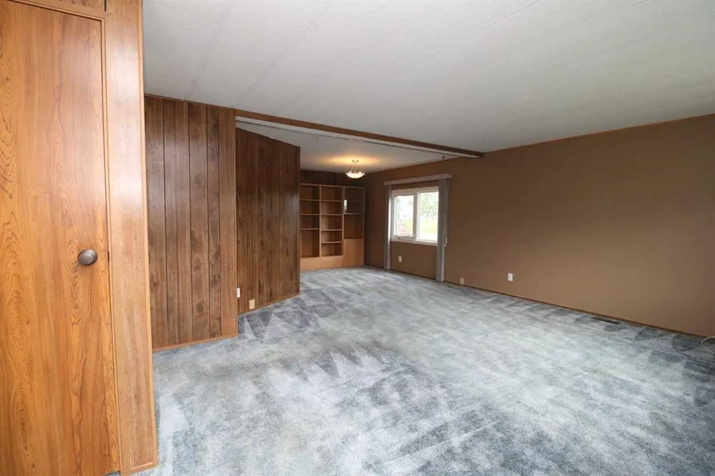 201 Big Springs Drive SE