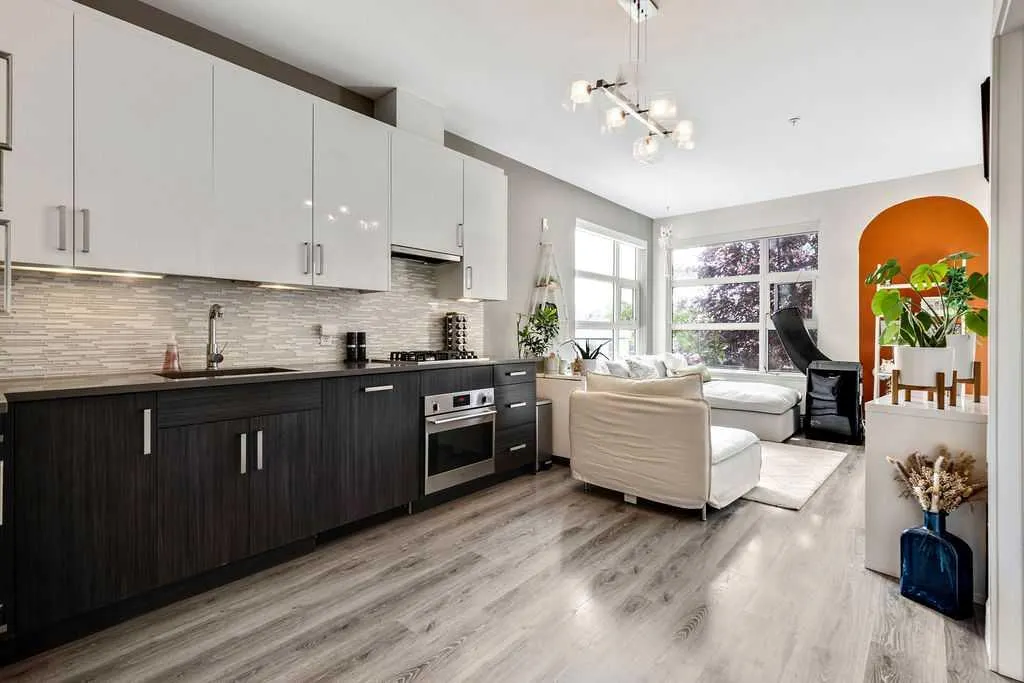 515 4 Avenue NE, #116