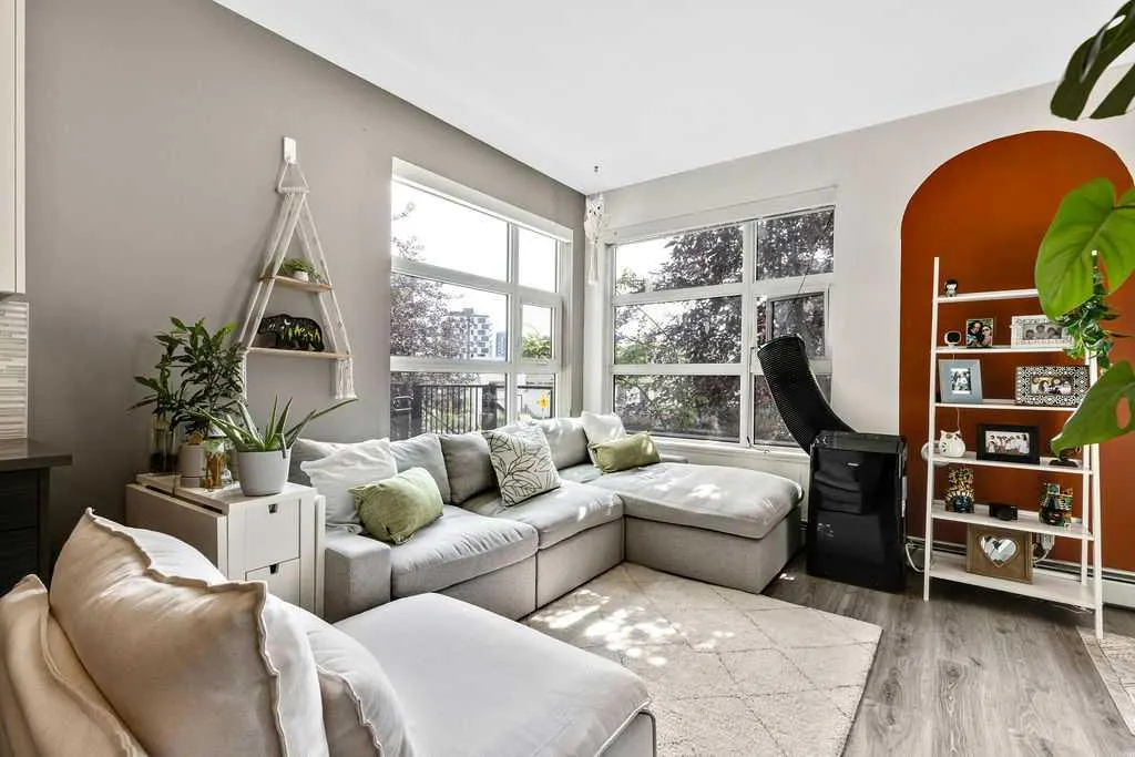 515 4 Avenue NE, #116