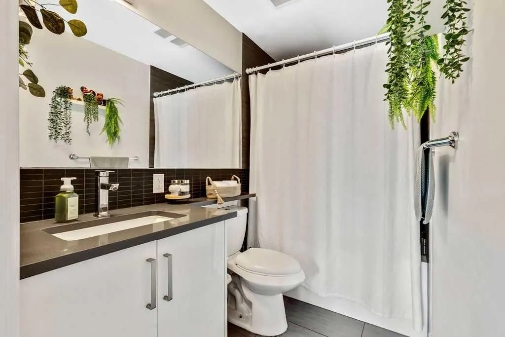 515 4 Avenue NE, #116