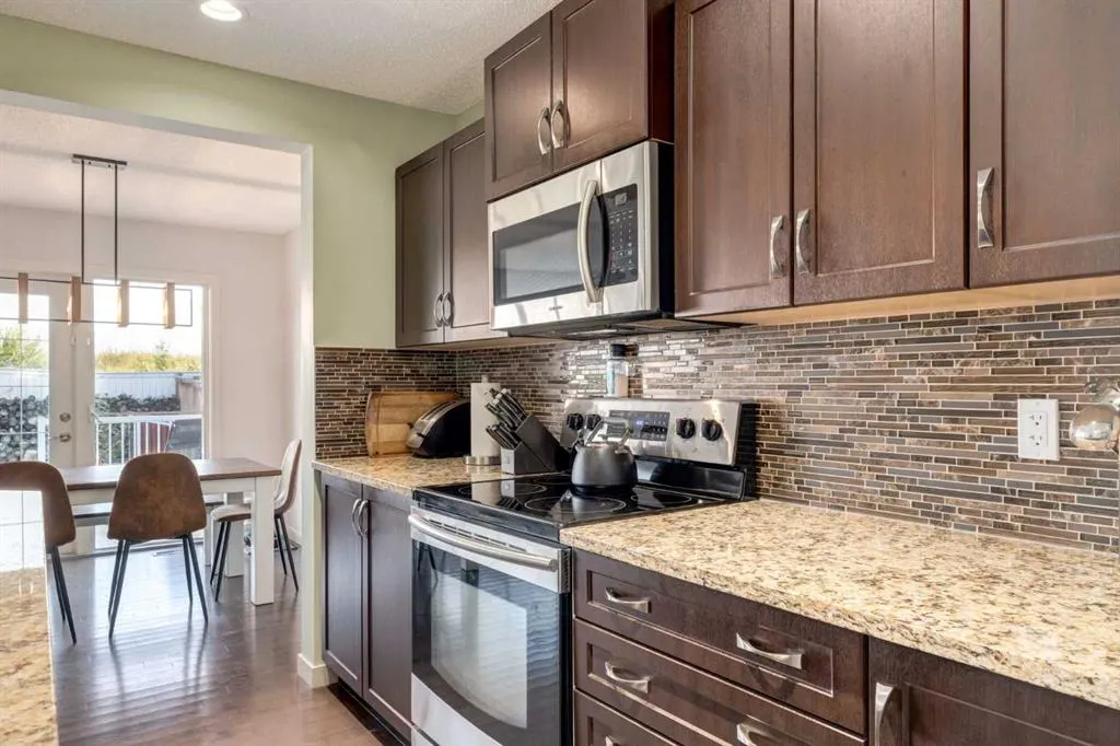 298 River Heights Crescent