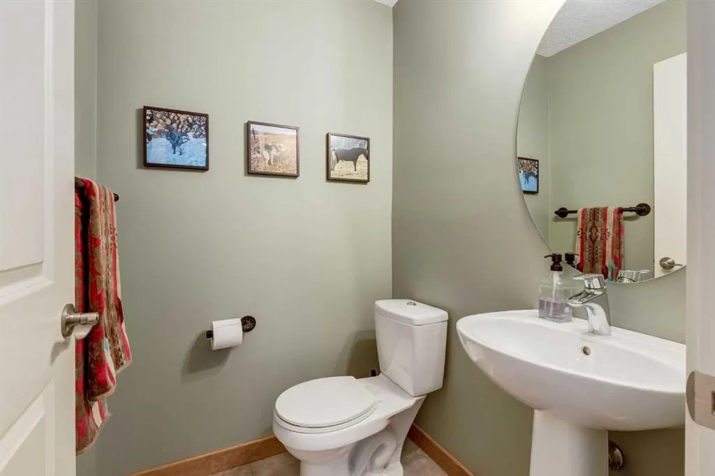 298 River Heights Crescent