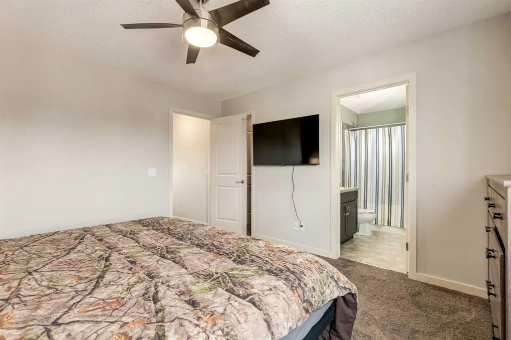 298 River Heights Crescent