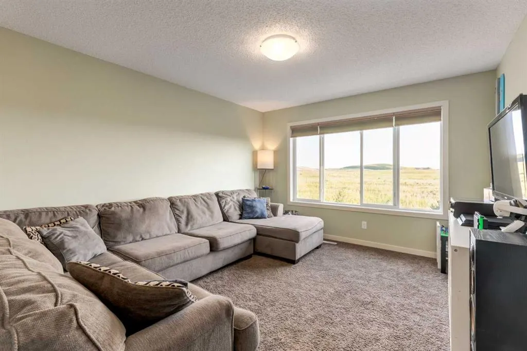 298 River Heights Crescent
