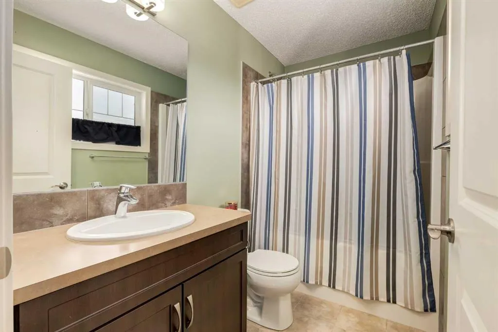 298 River Heights Crescent