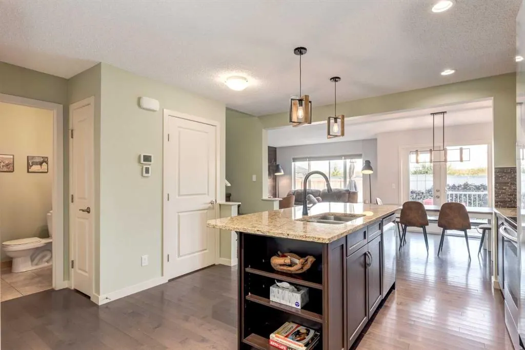 298 River Heights Crescent