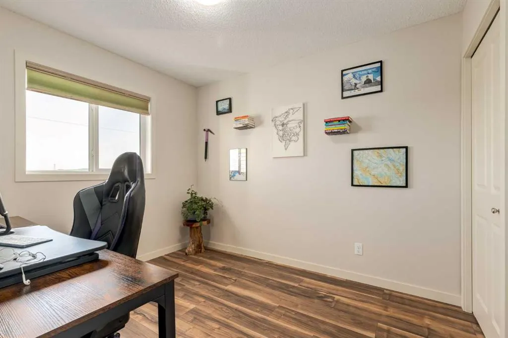 298 River Heights Crescent