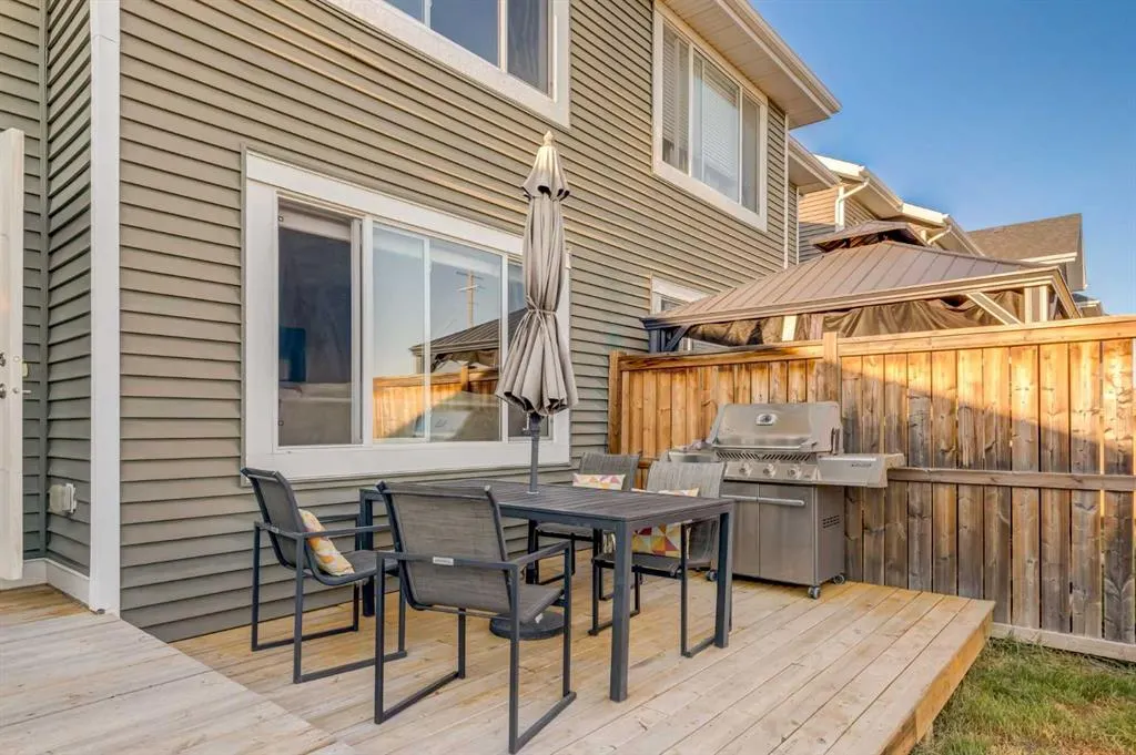 298 River Heights Crescent