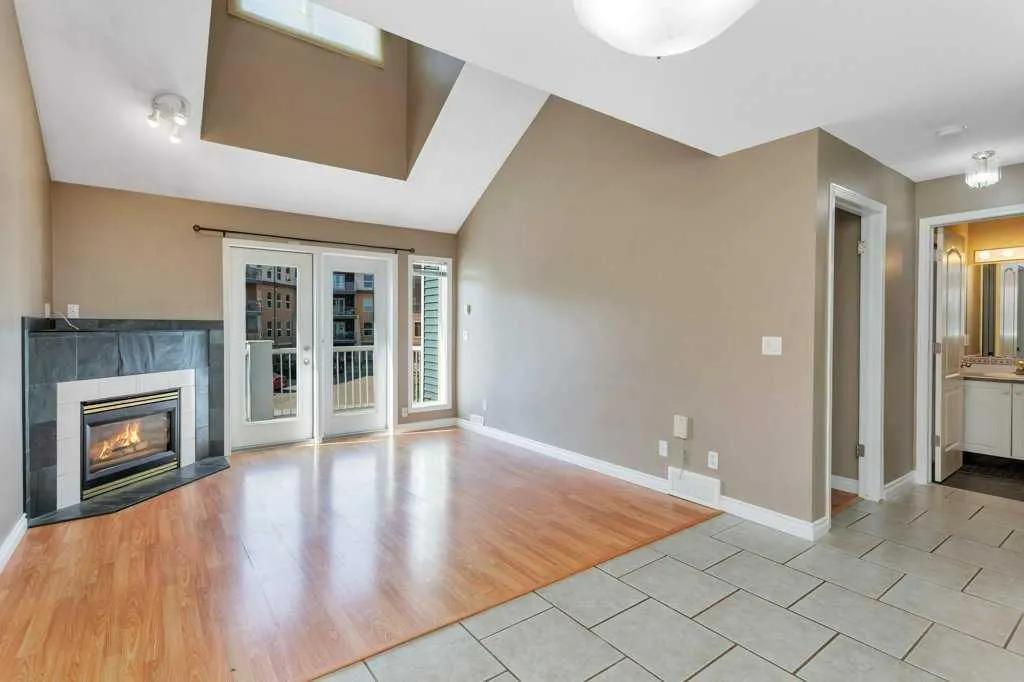 5220 50A Avenue, #201
