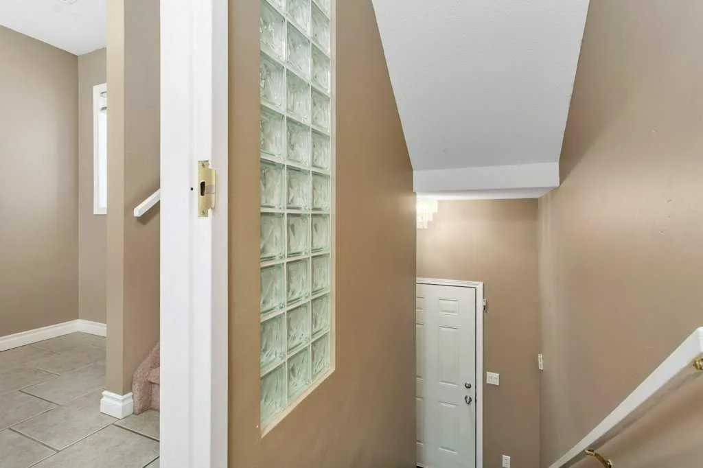 5220 50A Avenue, #201