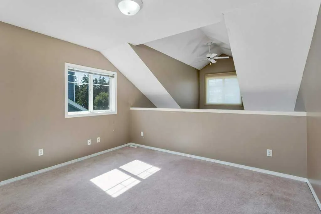 5220 50A Avenue, #201