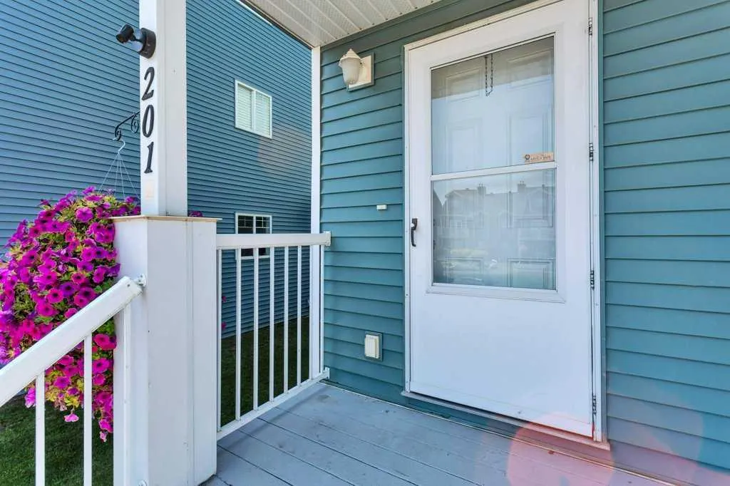 5220 50A Avenue, #201