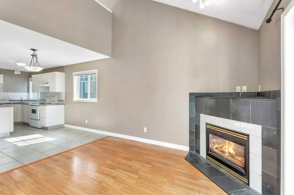 5220 50A Avenue, #201