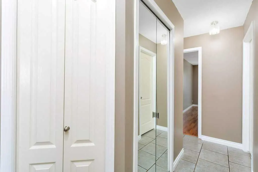 5220 50A Avenue, #201