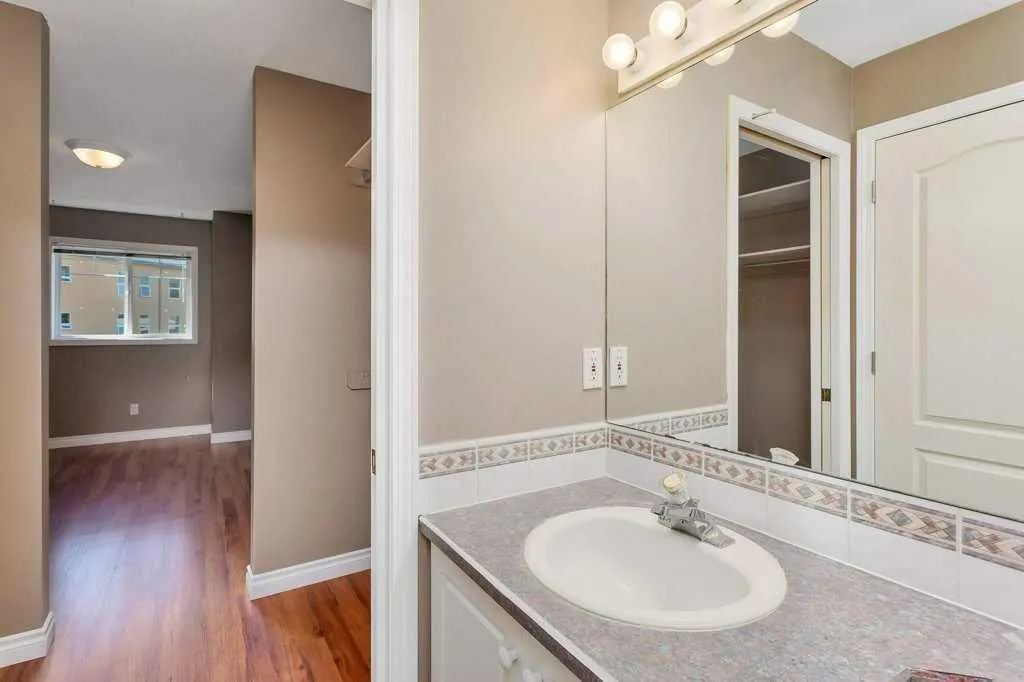 5220 50A Avenue, #201