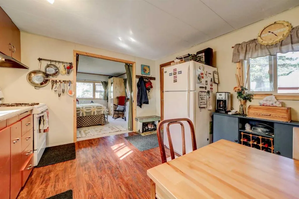 48 Lee Lake Road