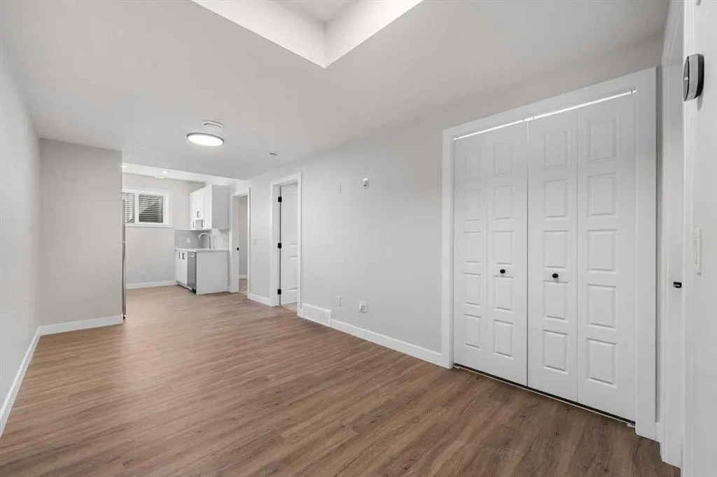 28 Buffaloberry Manor SE