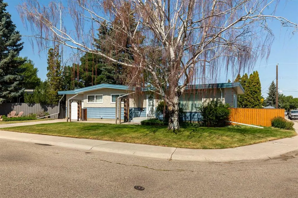 1306 29 Street S
