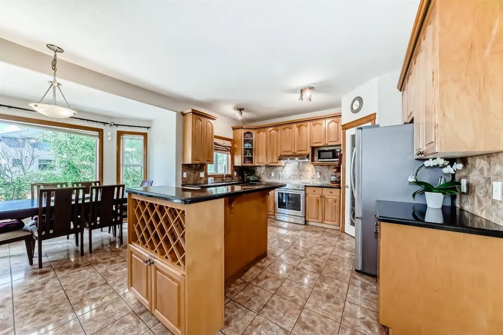 42 West Cedar Point SW
