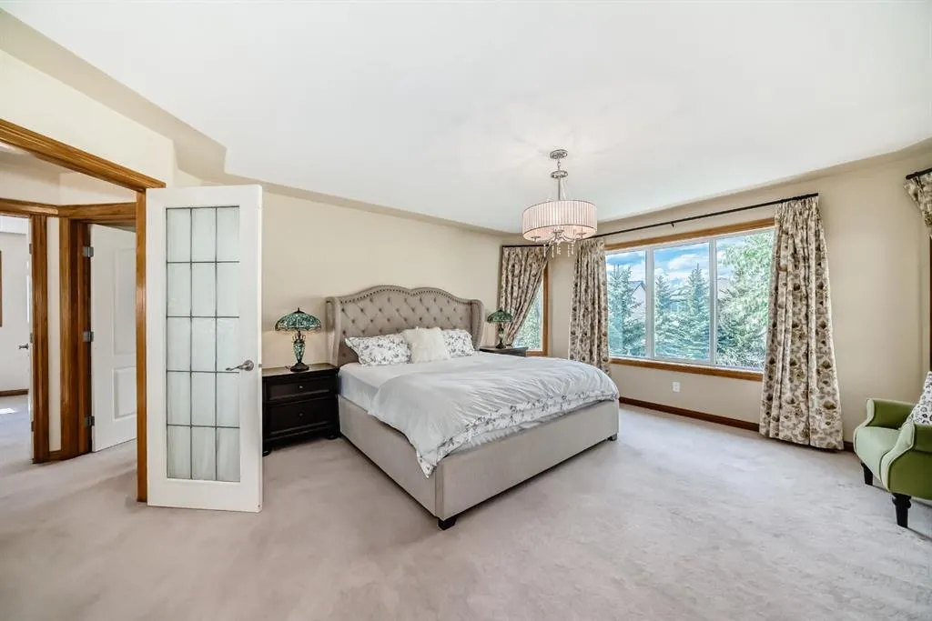 42 West Cedar Point SW