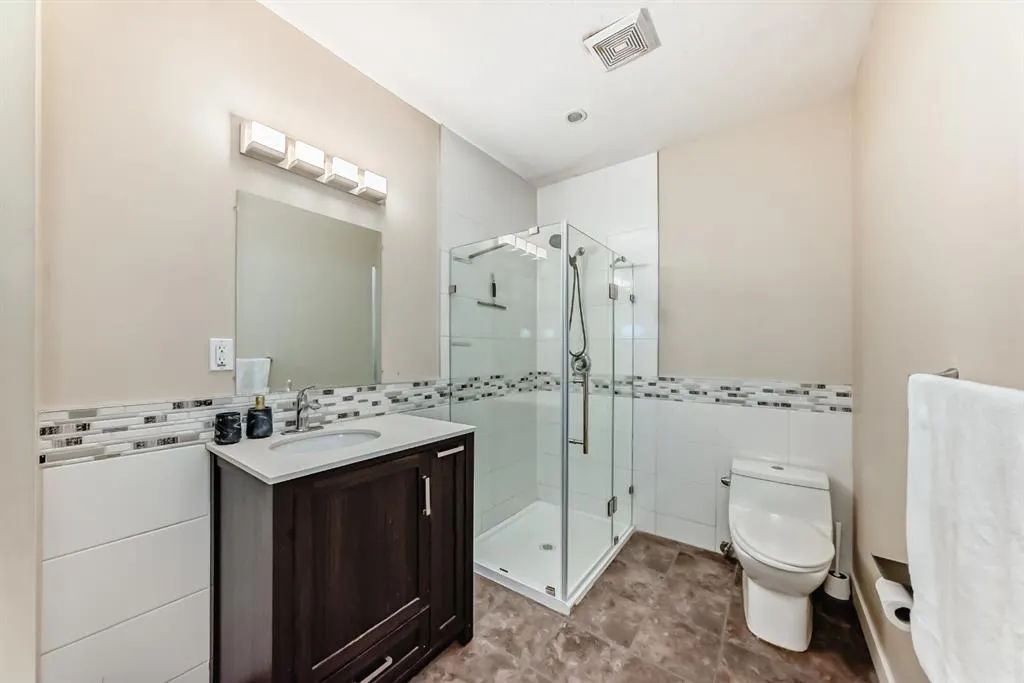 42 West Cedar Point SW