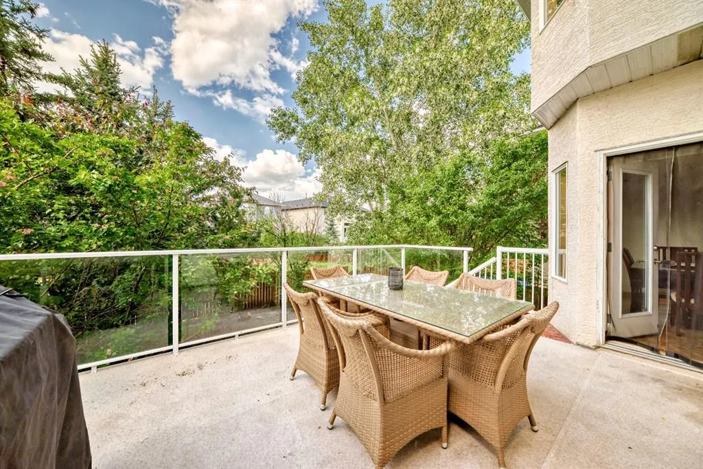 42 West Cedar Point SW