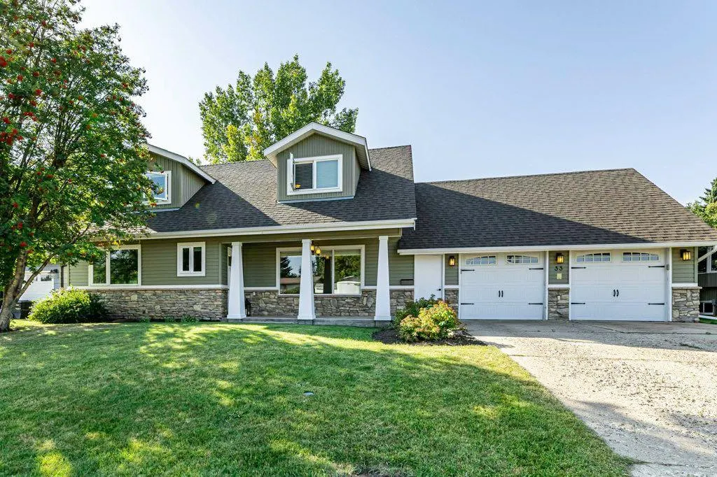 33 FAIRWAY Drive