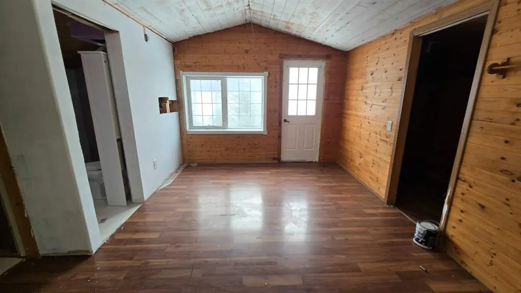 582 Pelican Road