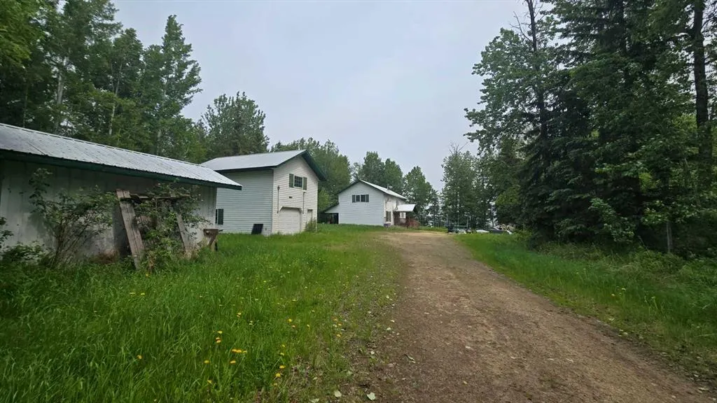 582 Pelican Road