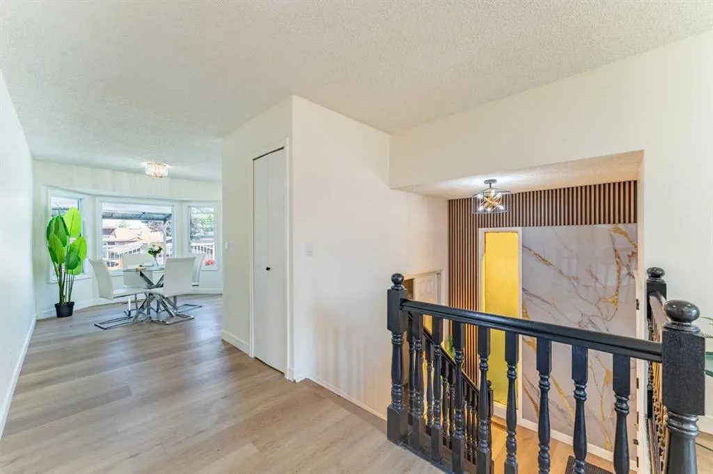 344 Templeview Drive NE