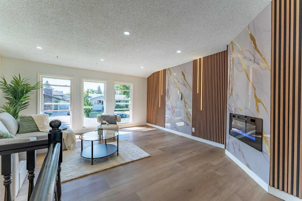 344 Templeview Drive NE