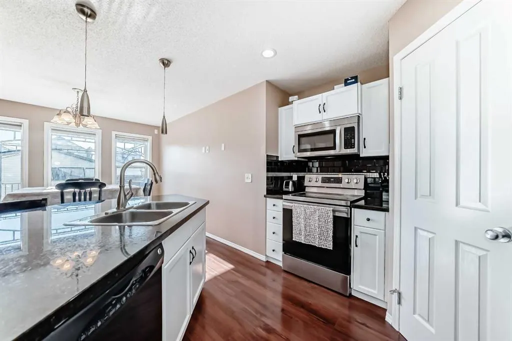 179 Covecreek Place NE