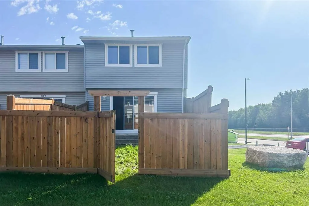 600 Signal Road, #201