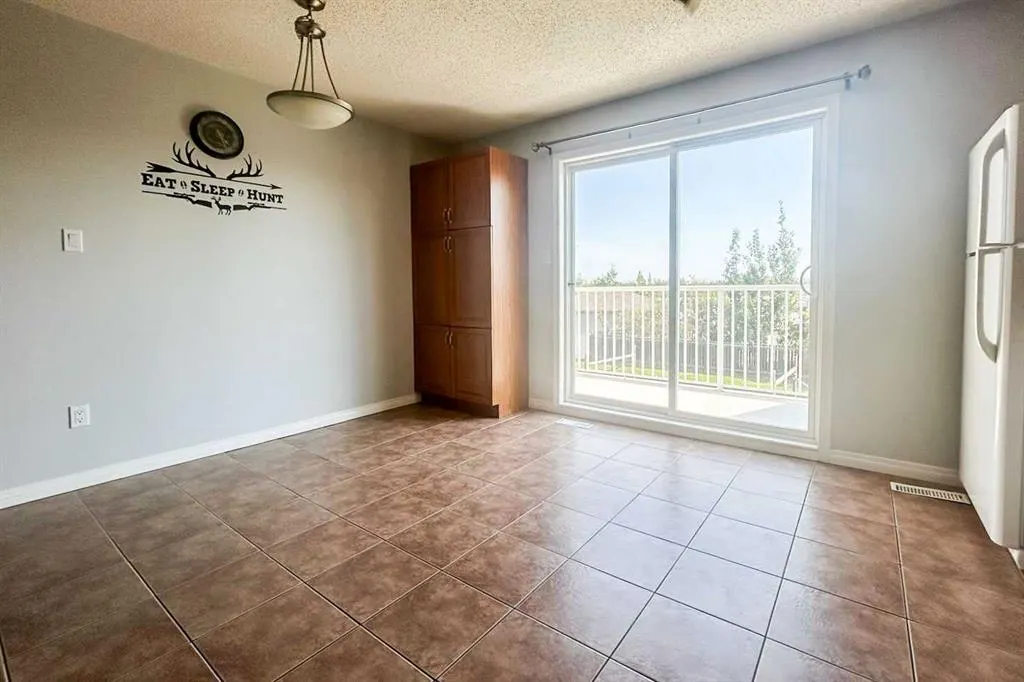 201 Arabian Drive, #805