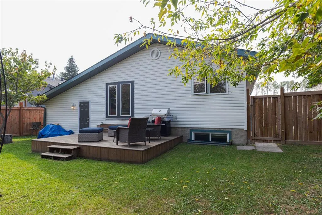 213 Ermine Crescent