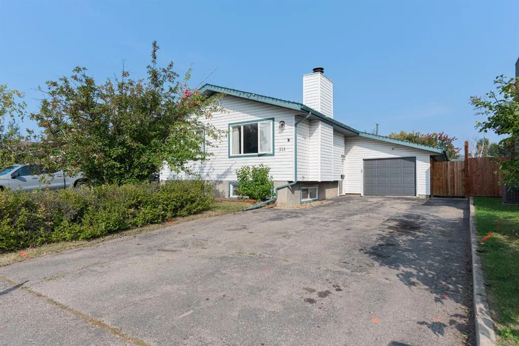 213 Ermine Crescent